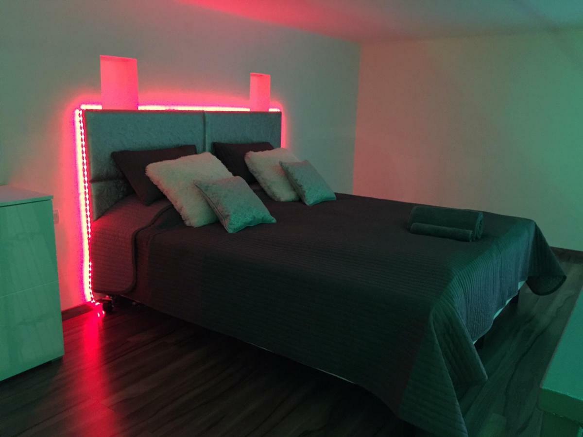 Feel Different Apartment ブダペスト エクステリア 写真